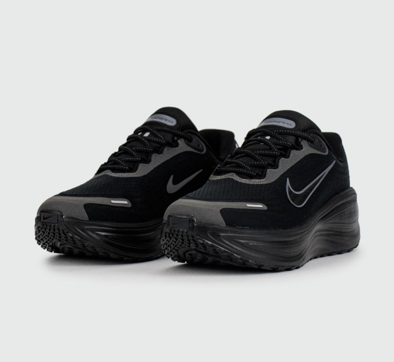 nike-vomero18-black-s26085-2