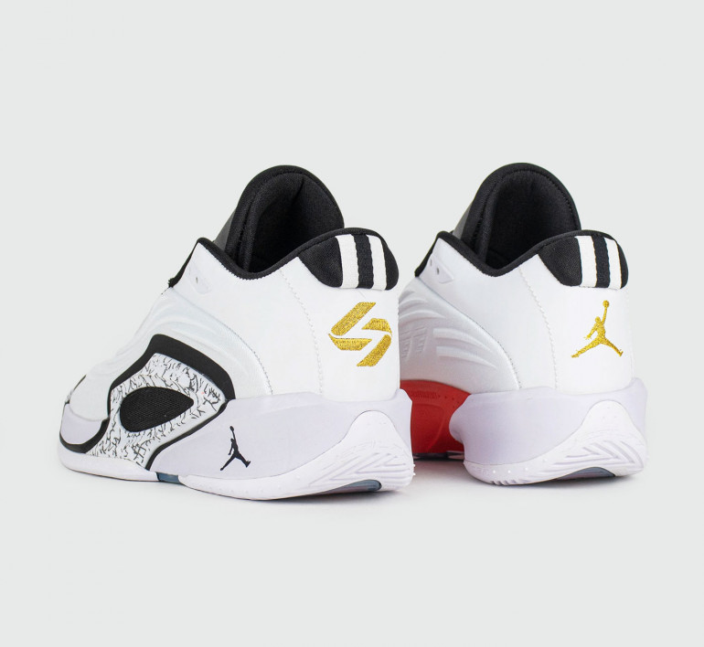 air-jordan-luka3-white-black-42873-3