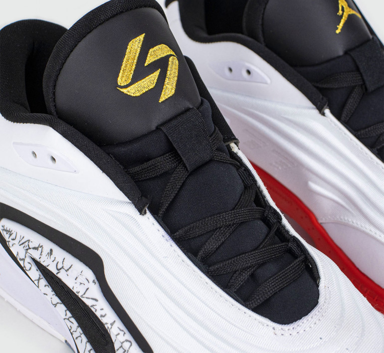 air-jordan-luka3-white-black-42873-5