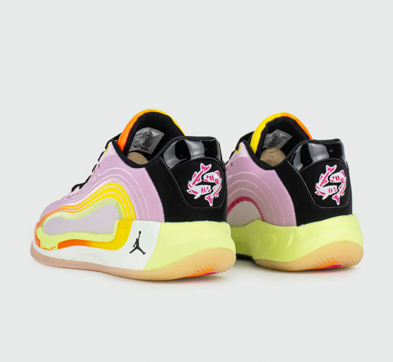 air-jordan-luka4-violet-white-42302-3