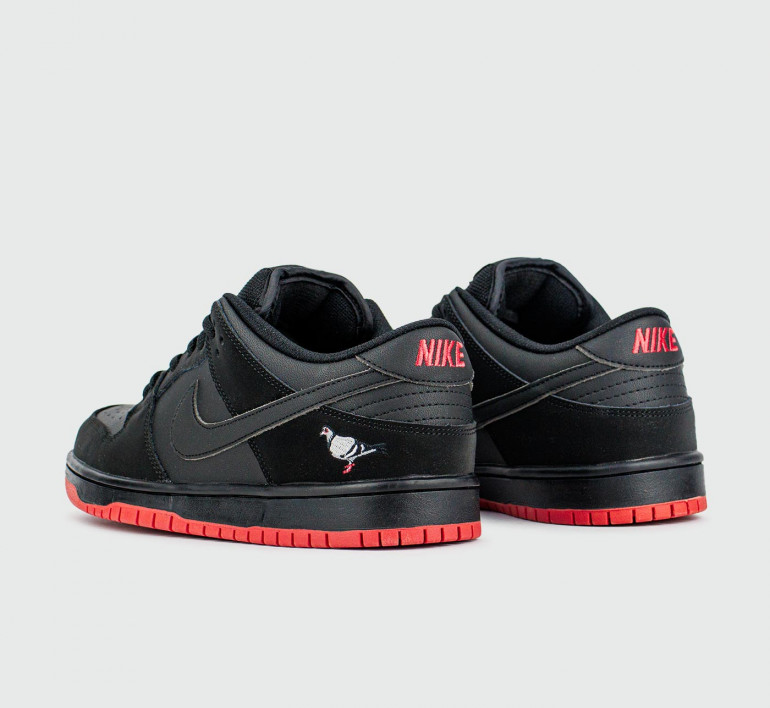 nike-dunk-low-black-red-16226-3