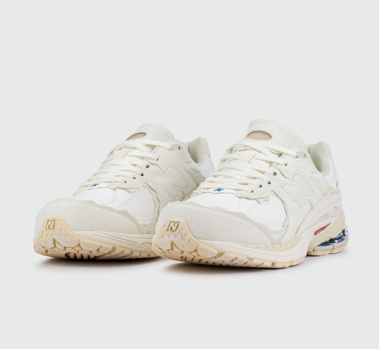 new-balance-2002r-beige-16709-2
