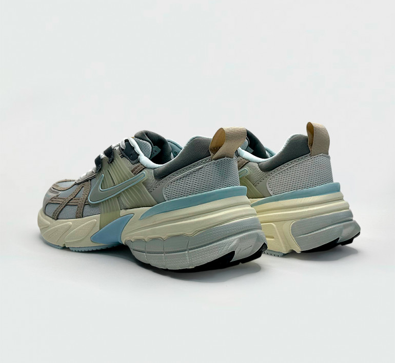 nike-v2k-run-16755-3