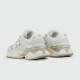 new-balance-9060-grey-16307-3