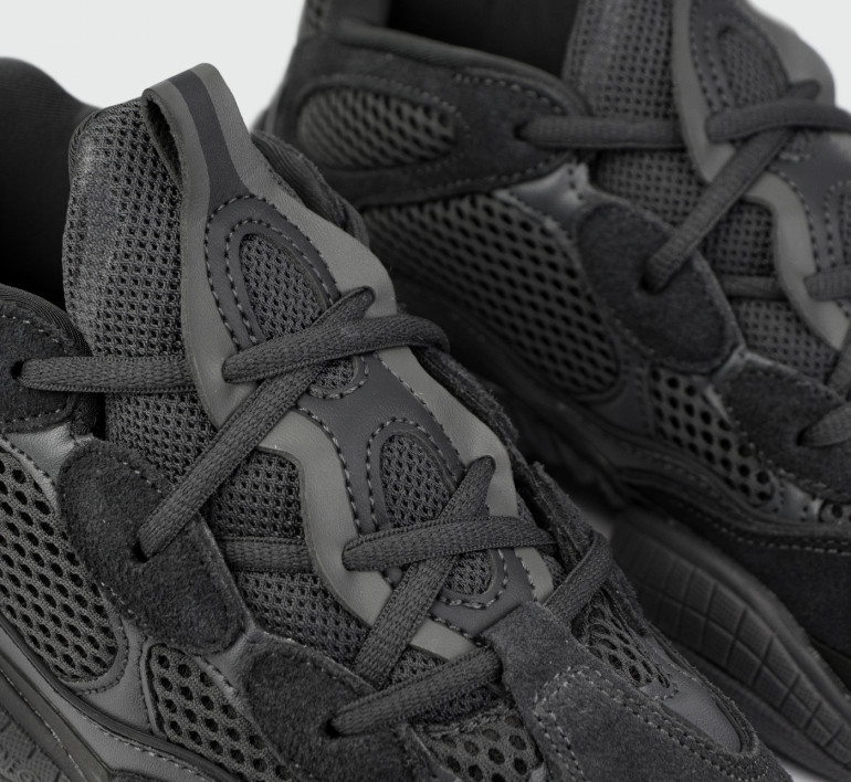 adidas-yeezy-500-black-wmns-1696-5