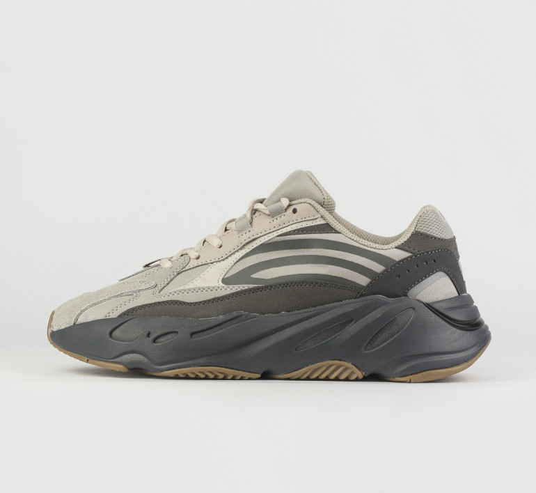 adidas-yeezy-700-v2-tephra-11421-1