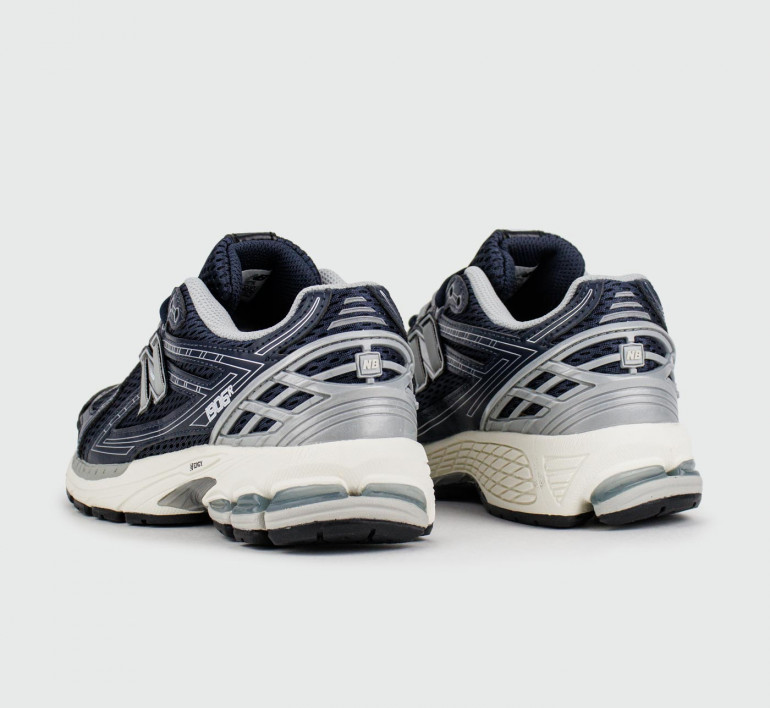 new-balance1906R-blue-white-17366-3