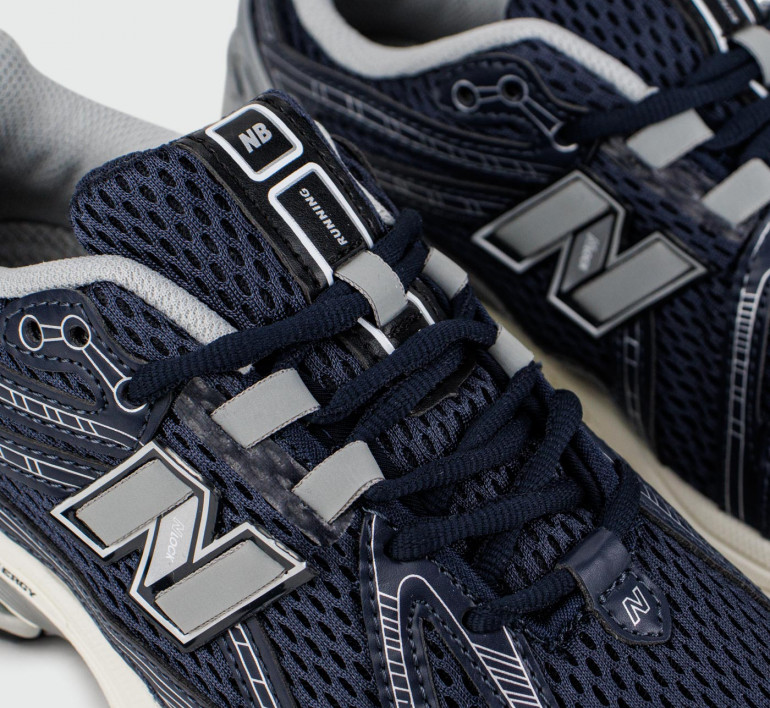new-balance1906R-blue-white-17366-5