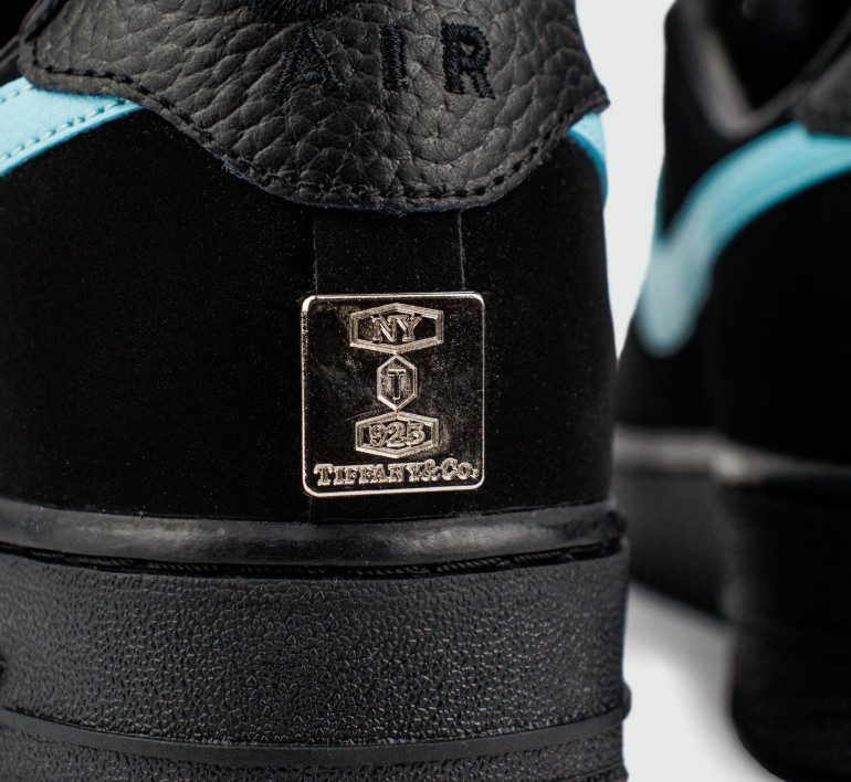 nike-air-force-1-low-tiffany-s25238-7 nike-air-force-1-low-tiffany-s25238-7