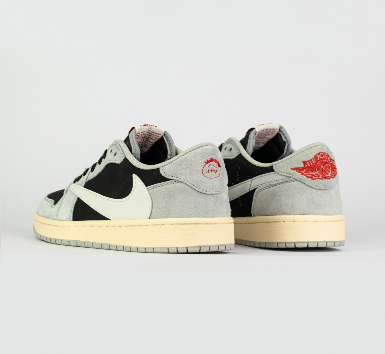 air-jordan-1-low-travis-scott-grey-17097-3