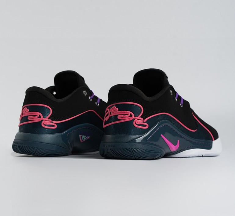 krossovki-nike-lebron22-blacklight2-17110-3 krossovki-nike-lebron22-blacklight2-17110-3