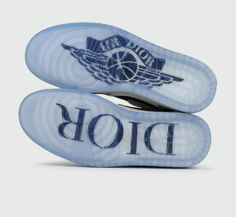 air-jordan-1-mid-x-dior-12792-4