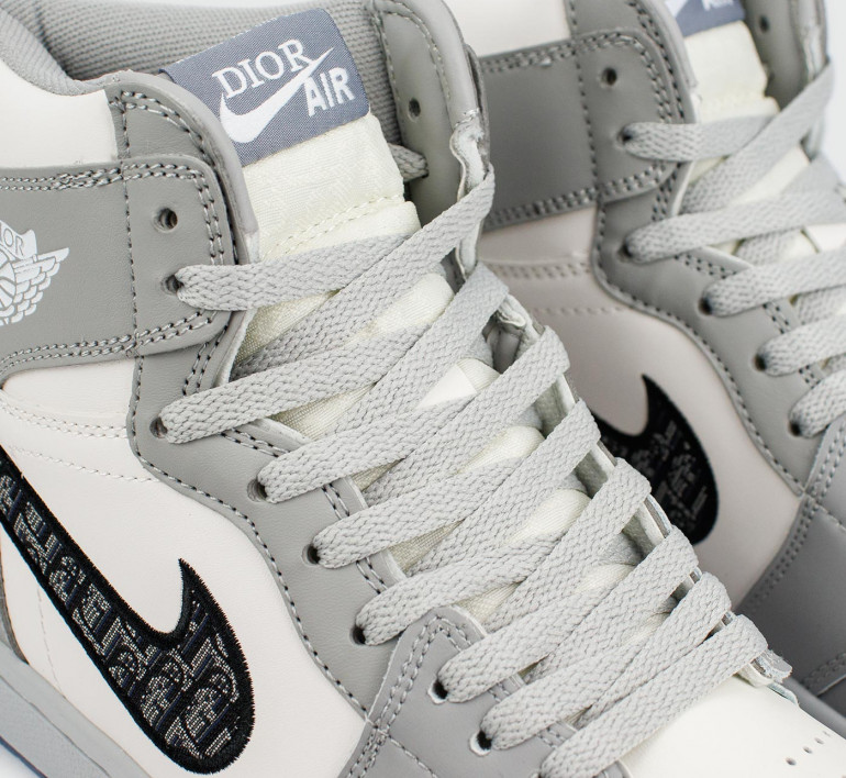 air-jordan-1-mid-x-dior-12792-5