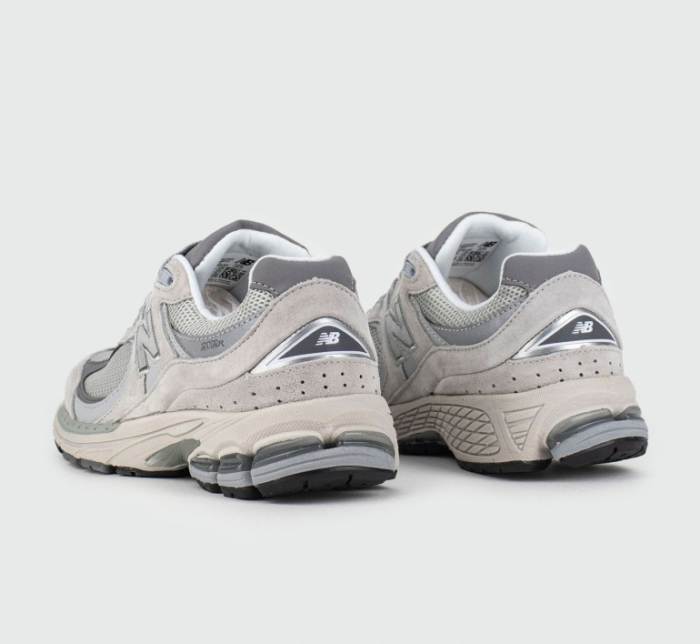 new-balance-2002r-grey-silver-17178-3