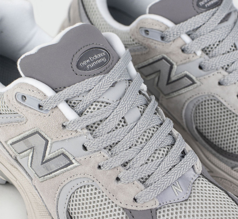 new-balance-2002r-grey-silver-17178-5