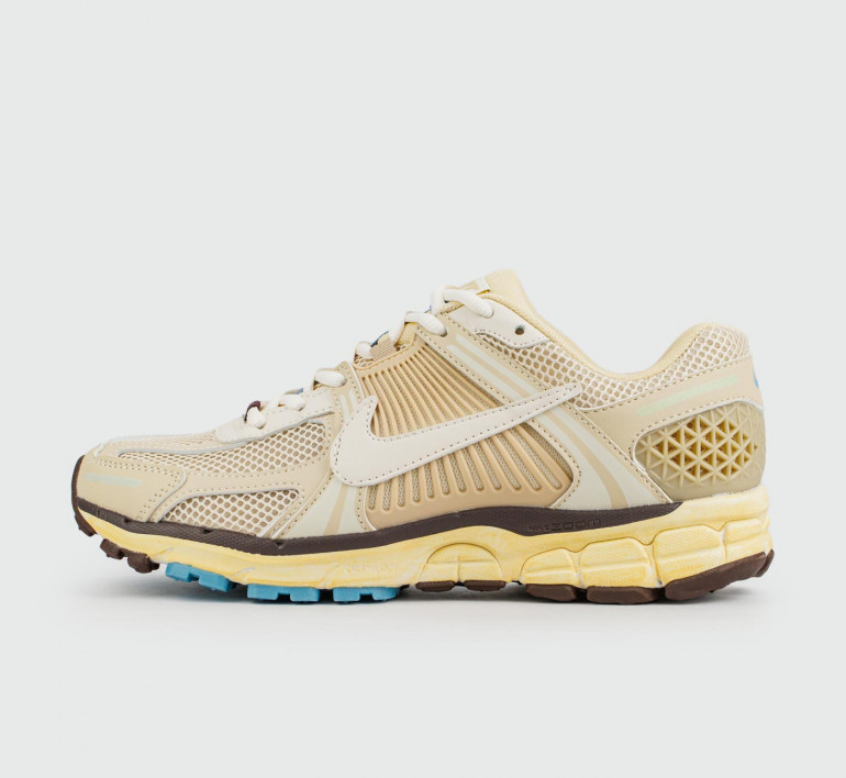 nike-zoom-vomero-5-15302