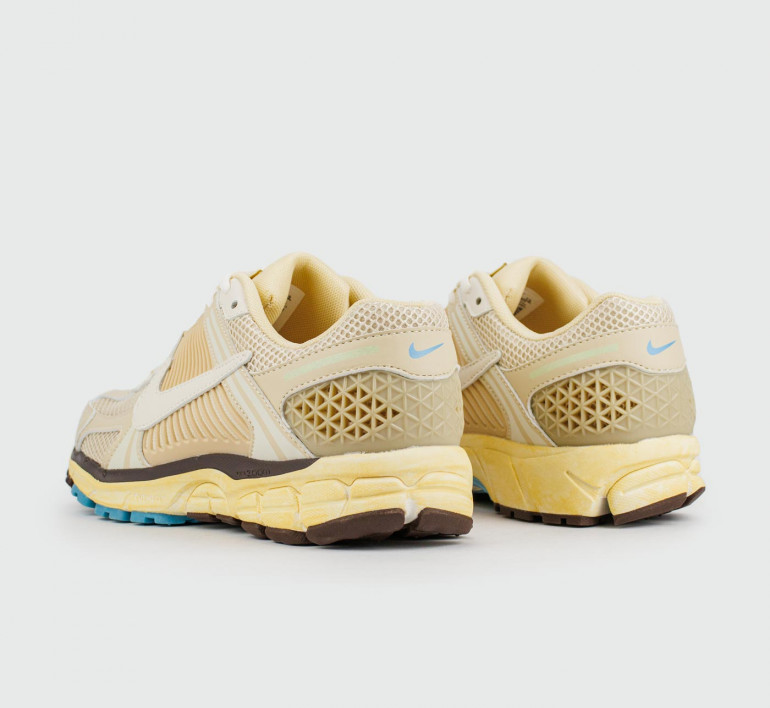 nike-zoom-vomero-5-15302-3