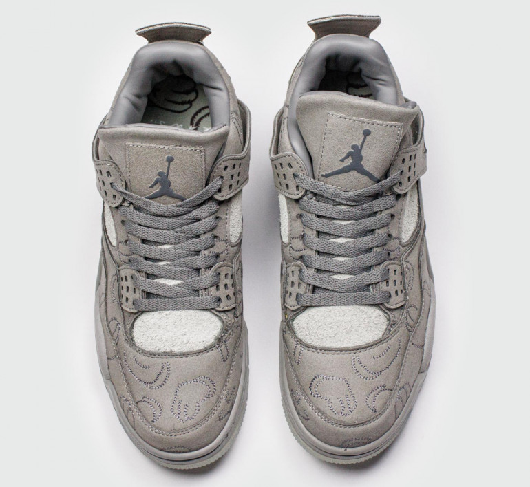air-jordan-4-x-kaws-s24769-6