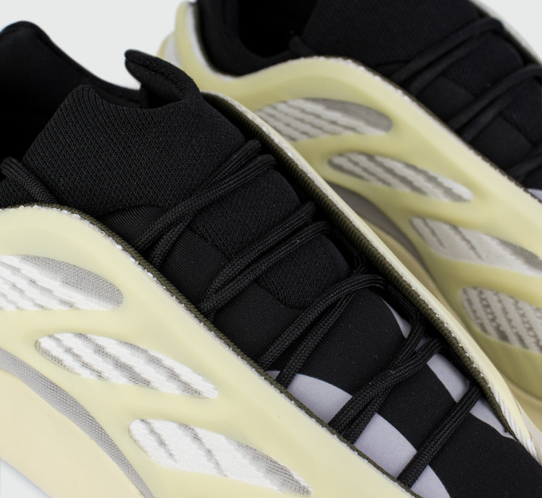adidas-yeezy-700-v3-azael-13224-5 adidas-yeezy-700-v3-azael-13224-5