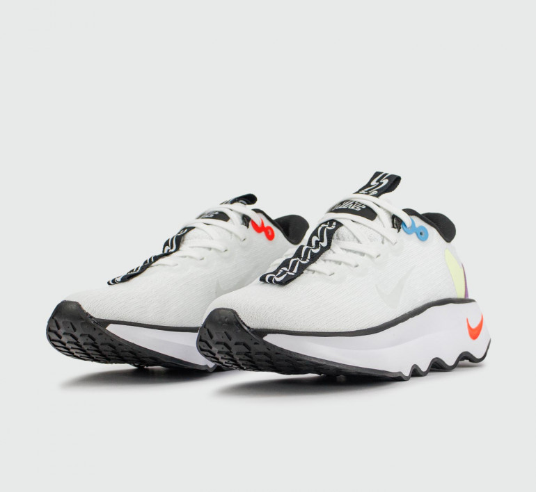 nike-motiva-white-s25120-2
