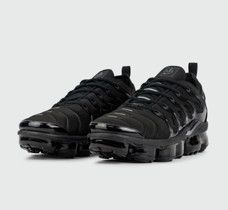nike-air-vapormax-plus-14438-2