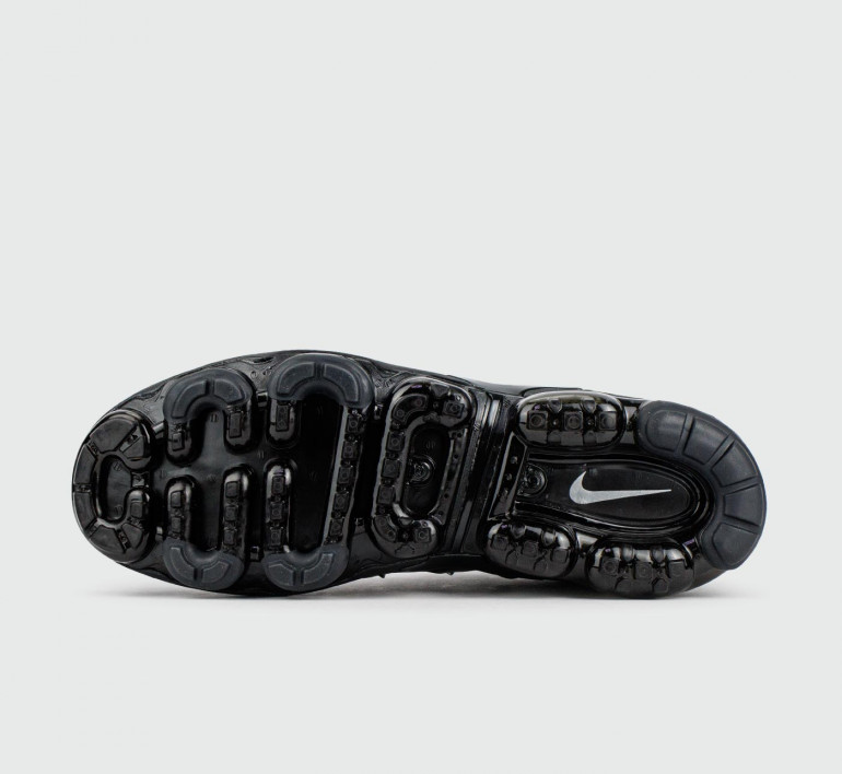 nike-air-vapormax-plus-14438-4