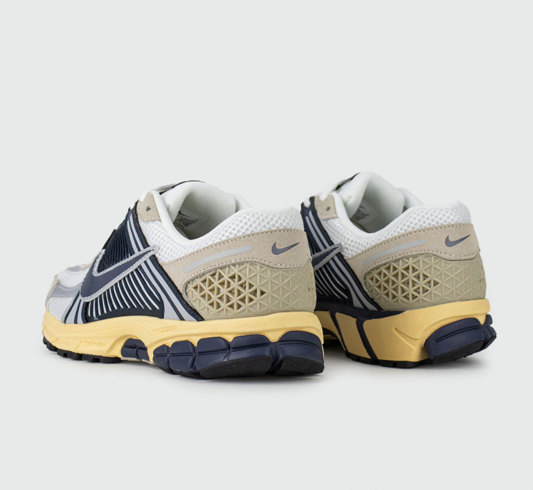 nike-zoom-vomero5-since72-s26546-3